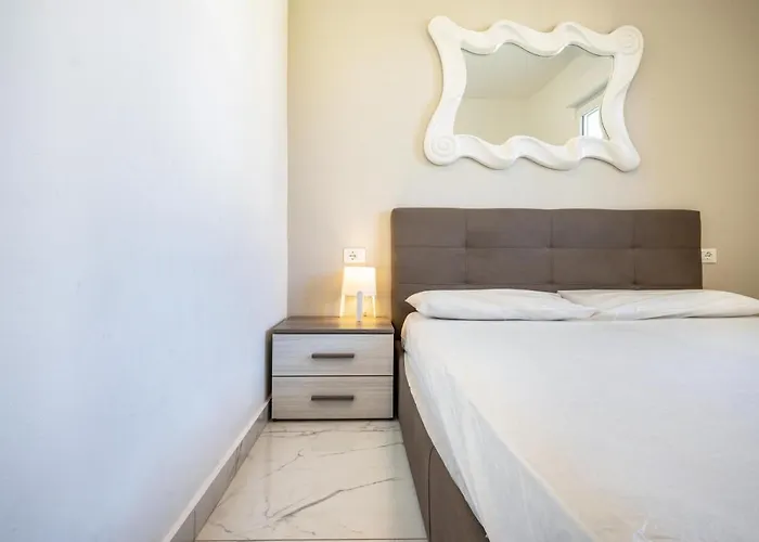 Residenza Maja 6 Apartment *